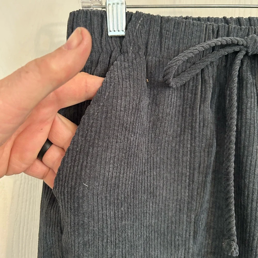 Men's | Black Drawstring Pants | Size Medium.